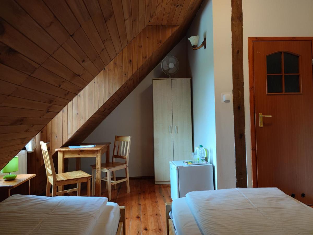 Folwark Luknajno Nad Jeziorem Sniardwy Gospoda Dziedzictwo Kulinarne Warmia-Mazury Mikołajki Exterior foto